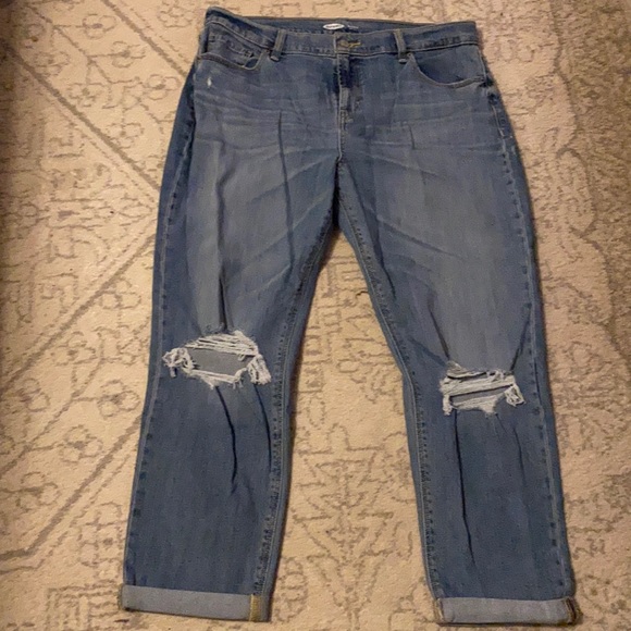 Old Navy Denim - Old Navy Mid Rise Boyfriend Cut Jeans size 12